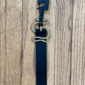 Express gold snake belt